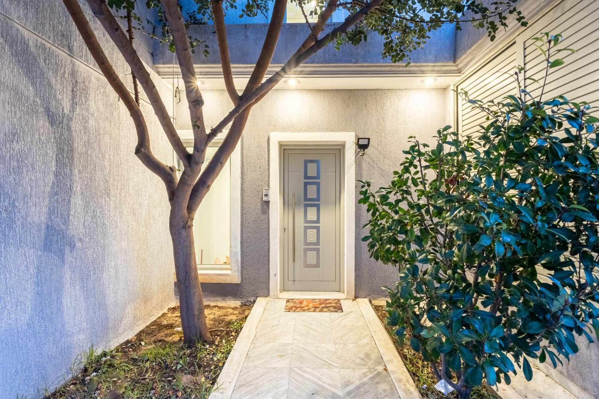 Beachfront Artemida Retreat - Peony Seabreeze Gem Exterior photo