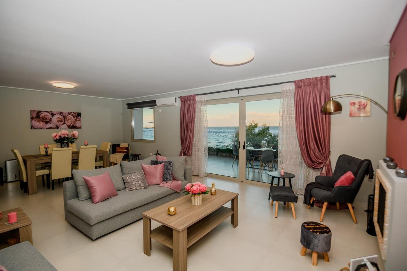 Beachfront Artemida Retreat - Peony Seabreeze Gem Exterior photo